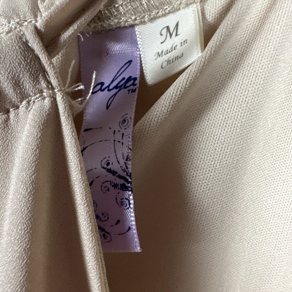 Beige Lace Slip Dress Medium Boho Cottageore Flowy Midi Spaghetti Stap Lined - Picture 2 of 10